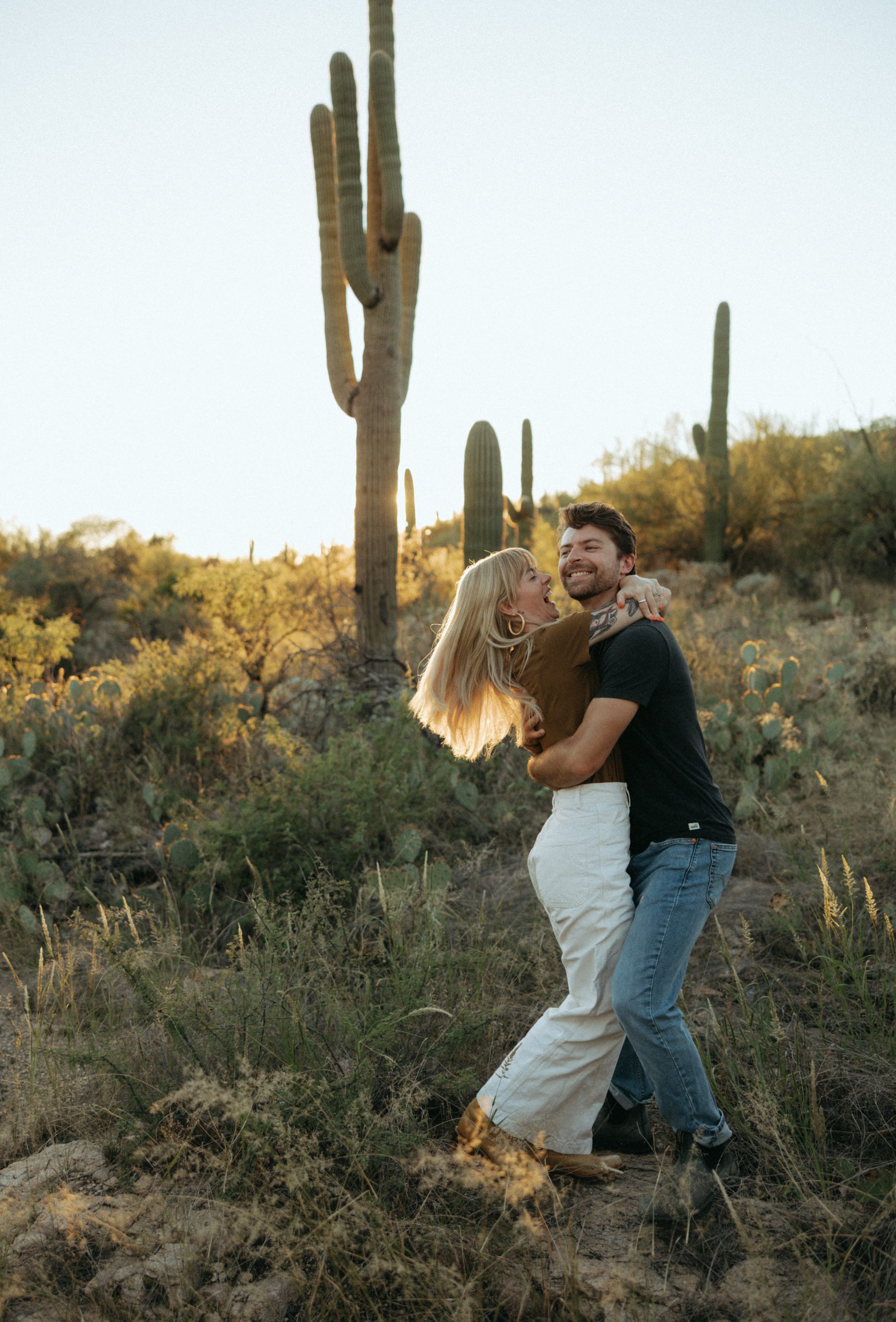 couple in arizona hugging